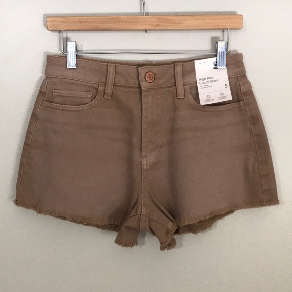 NEW SO Tan Jean Shorts. Size 5‎